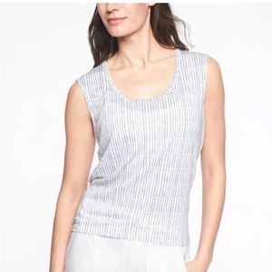 Athleta Breezy Muscle Tank SZ M